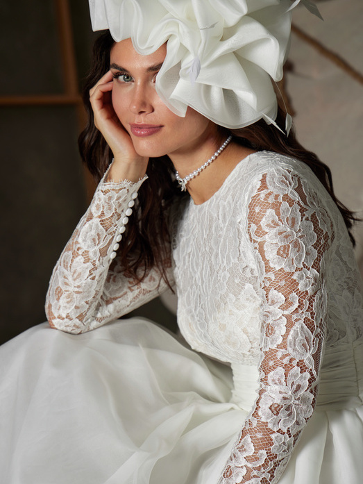 Colecciones de vestidos de novia y fiesta