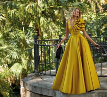 Vestidos de novia, fiesta y trajes de madrina